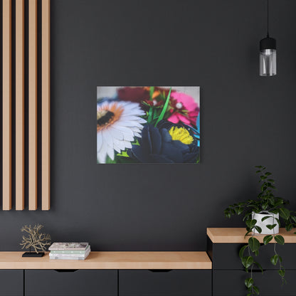 Canvas Wall Art - Gentle Summer Arrival and Full Bloom Flowers Design