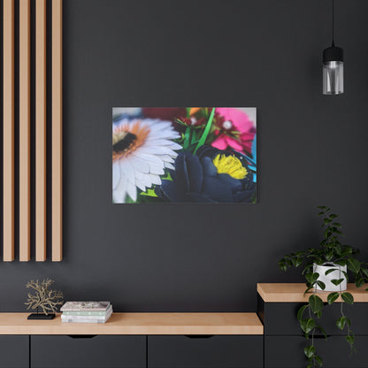 Canvas Wall Art - Gentle Summer Arrival and Full Bloom Flowers Design