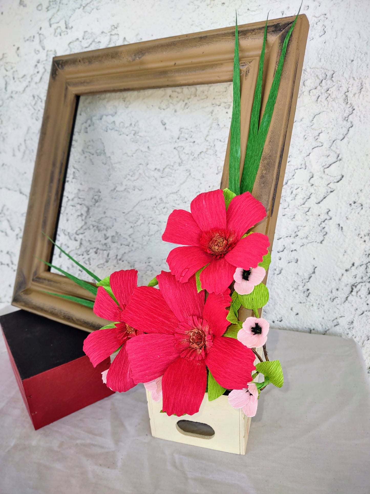 'ol Rustic Picture Frames with Chocolate Cosmos